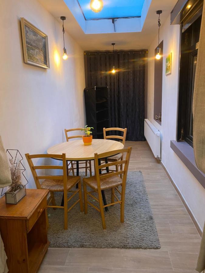 Superbe Appartement Charleroi Exteriér fotografie
