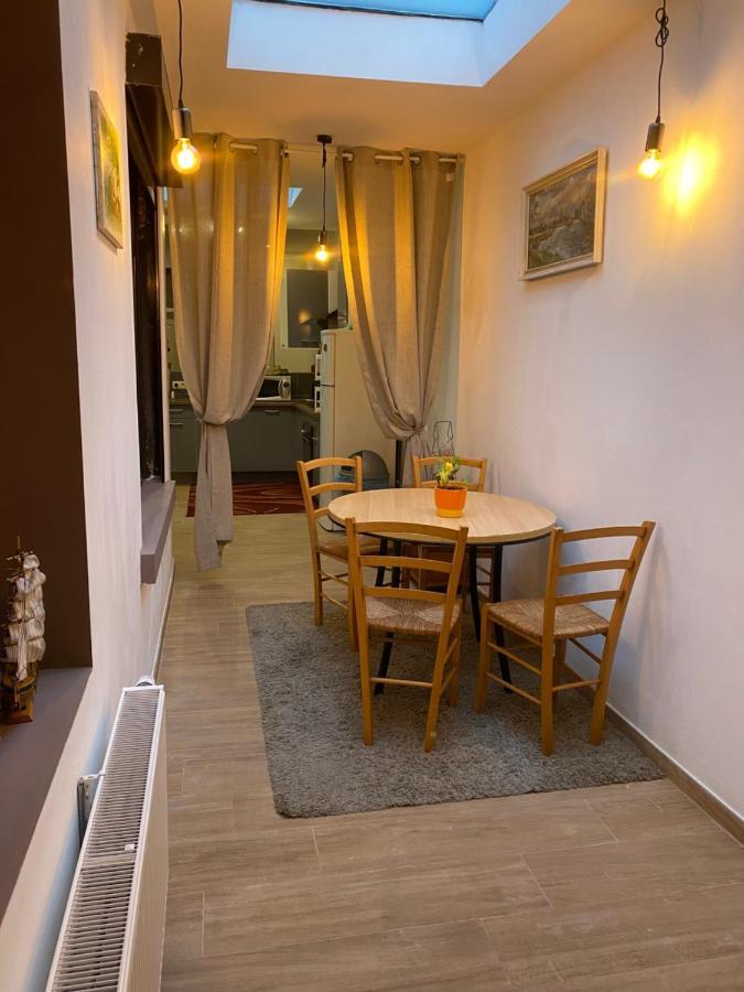Superbe Appartement Charleroi Exteriér fotografie