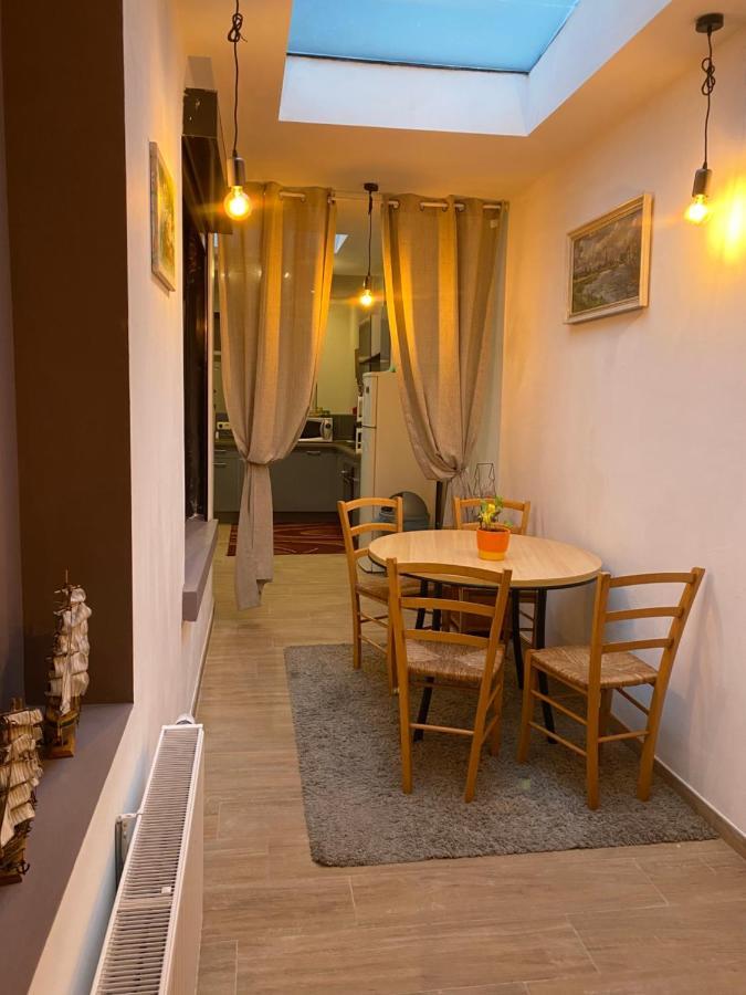 Superbe Appartement Charleroi Exteriér fotografie