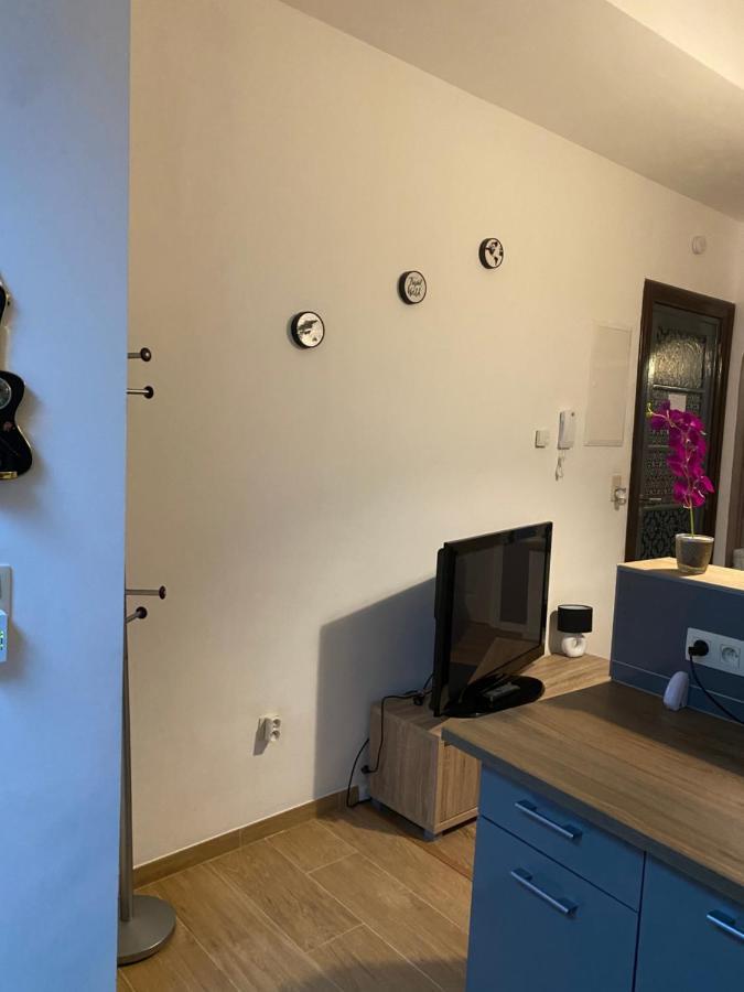 Superbe Appartement Charleroi Exteriér fotografie
