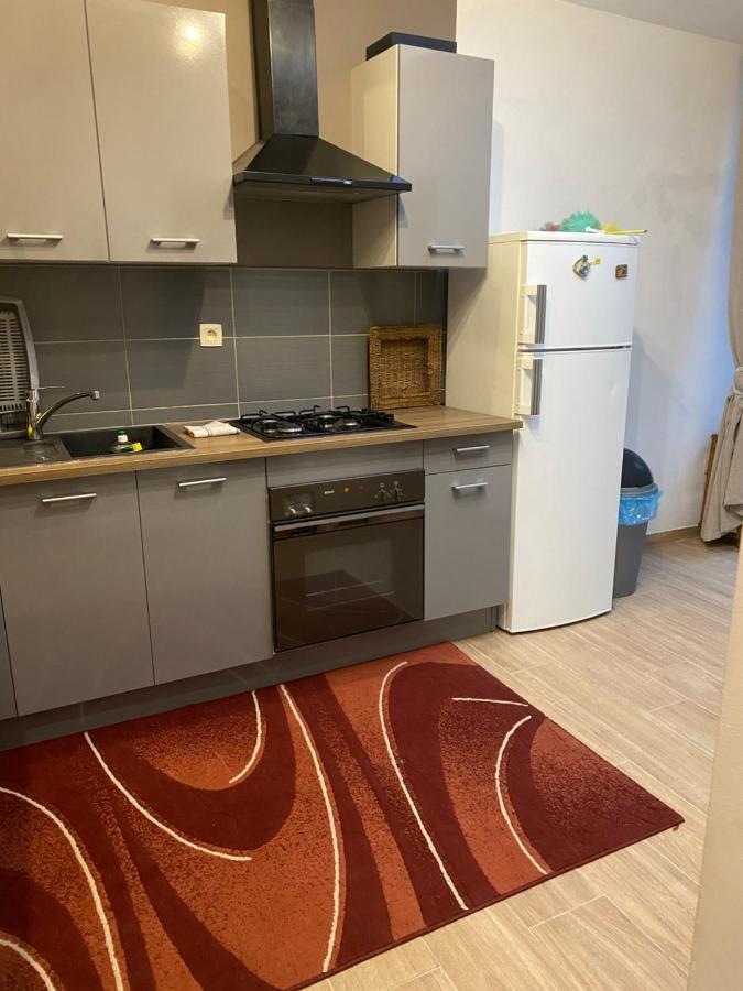 Superbe Appartement Charleroi Exteriér fotografie