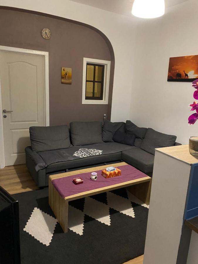 Superbe Appartement Charleroi Exteriér fotografie